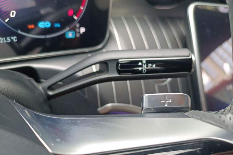 Used Mercedes-Benz C-Class 2022 C 260 L Sport Edition Gear Lever