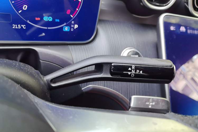 Used Mercedes-Benz C-Class 2022 Restyled C 200 L Sport Edition Gear Lever