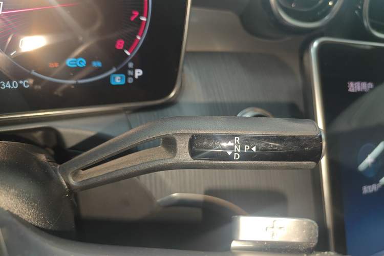 Used Mercedes-Benz C-Class 2022 C 200 L Sport Edition Gear Lever