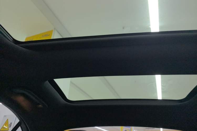Used Mercedes-Benz C-Class 2022 Restyled C 260 L Sport Edition Headliner
