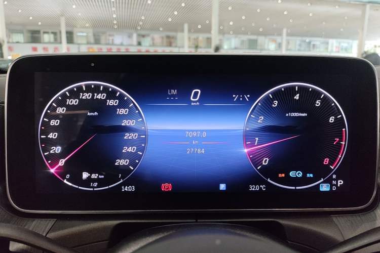 Used Mercedes-Benz C-Class 2022 C 200 L Sport Edition Instrument Cluster