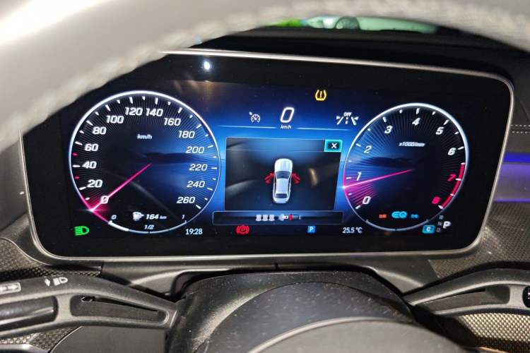 Used Mercedes-Benz C-Class 2022 Restyled C 260 L Sport Edition Instrument Cluster