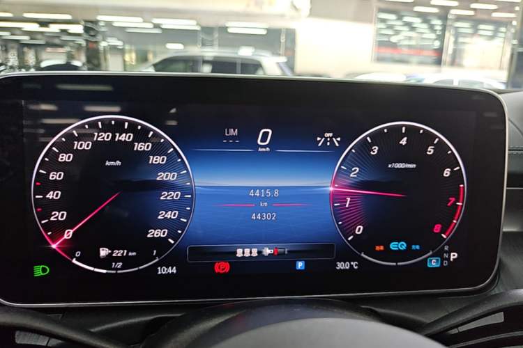 Used Mercedes-Benz C-Class 2022 C 200 L Sport Edition Instrument Cluster