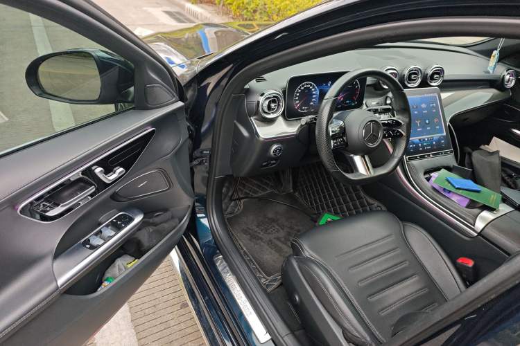 Used Mercedes-Benz C-Class 2022 Restyled C 260 L Sport Edition Interior 3