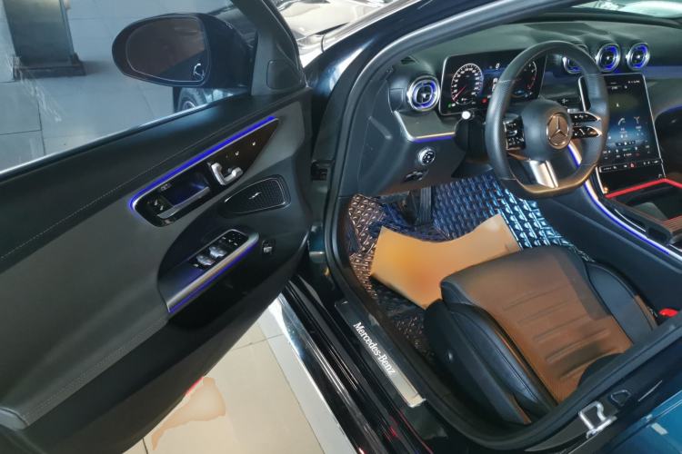 Used Mercedes-Benz C-Class 2022 C 260 L Sport Edition Interior 3