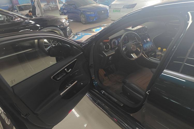 Used Mercedes-Benz C-Class 2022 C 200 L Sport Edition Interior 3