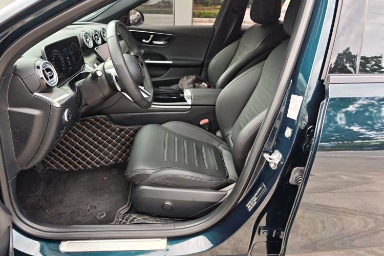 Used Mercedes-Benz C-Class 2022 Revised C 260 L Starry Night Sport Edition Left Front Seat