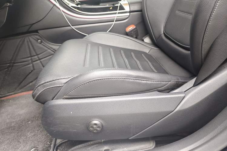 Used Mercedes-Benz C-Class 2022 C 260 L Sport Edition Left Front Seat