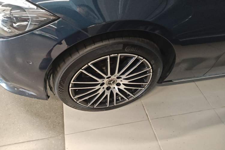 Used Mercedes-Benz C-Class 2022 C 260 L Left Front Wheel Hub