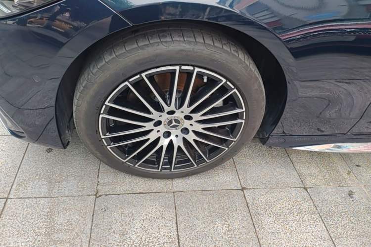 Used Mercedes-Benz C-Class 2022 Restyled C 260 L Sport Edition Left Front Wheel Hub