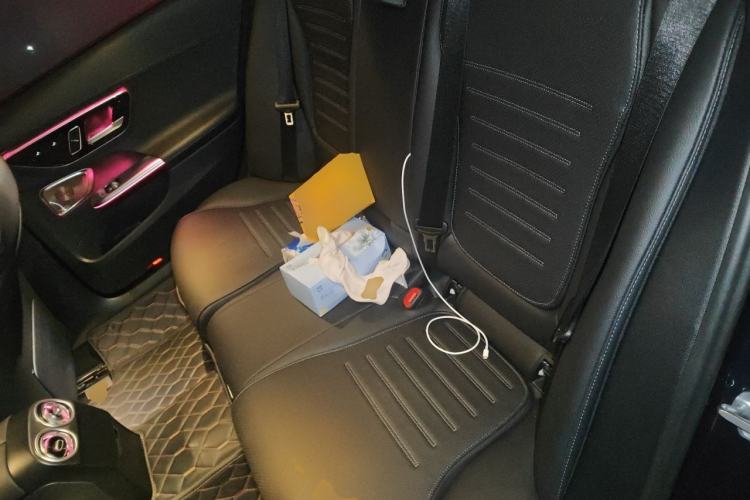 Used Mercedes-Benz C-Class 2022 Revised C 260 L Starry Night Sport Edition Left Rear Seat