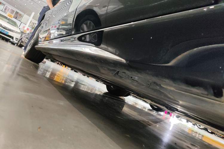Used Mercedes-Benz C-Class 2022 C 200 L Sport Edition Left Side Sill