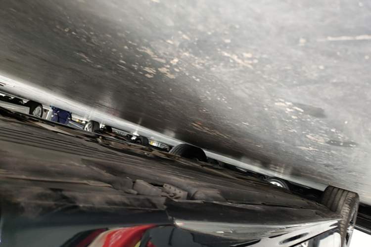 Used Mercedes-Benz C-Class 2022 Revised C 260 L Starry Night Sport Edition Left Side Sill
