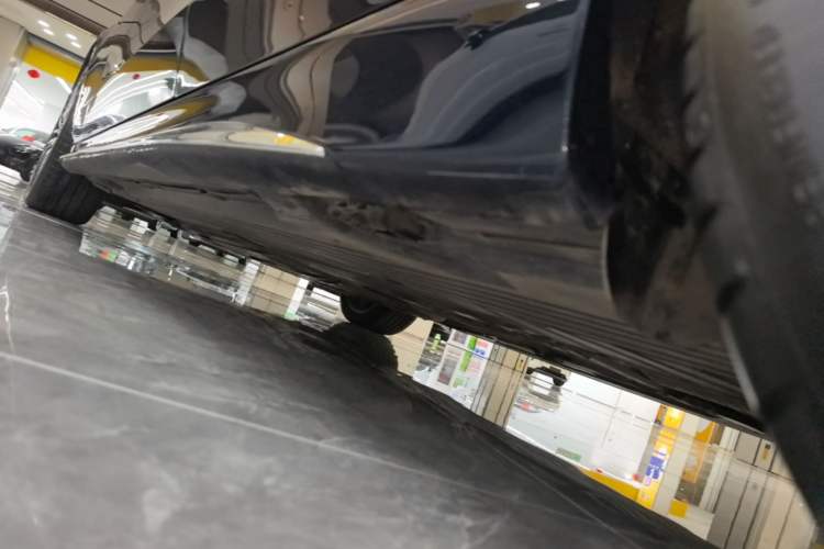 Used Mercedes-Benz C-Class 2022 Restyled C 260 L Sport Edition Left Side Sill