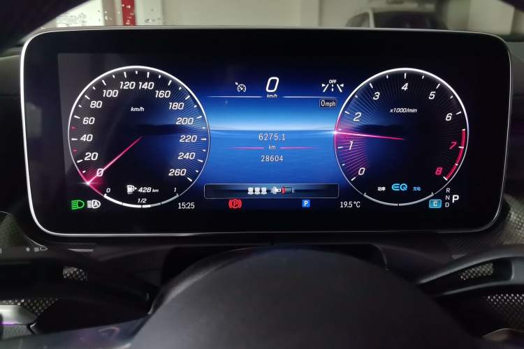 Used Mercedes-Benz C-Class 2022 Restyled C 260 L Sport Edition Odometer Close Up