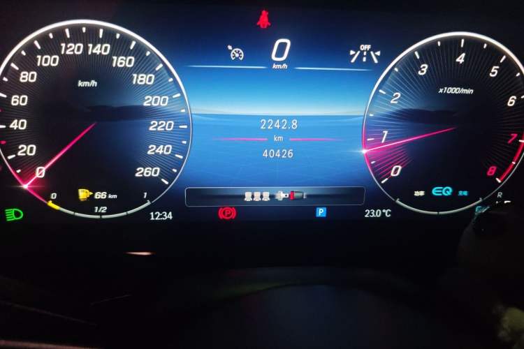 Used Mercedes-Benz C-Class 2022 C 260 L Sport Edition Odometer Close Up