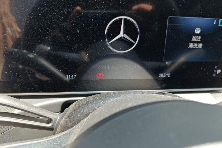Used Mercedes-Benz C-Class 2022 C 260 L Sport Edition Odometer Close Up