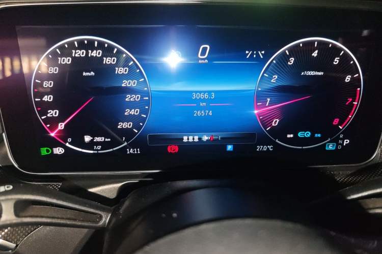 Used Mercedes-Benz C-Class 2022 Restyled C 260 L Sport Edition Odometer Close Up