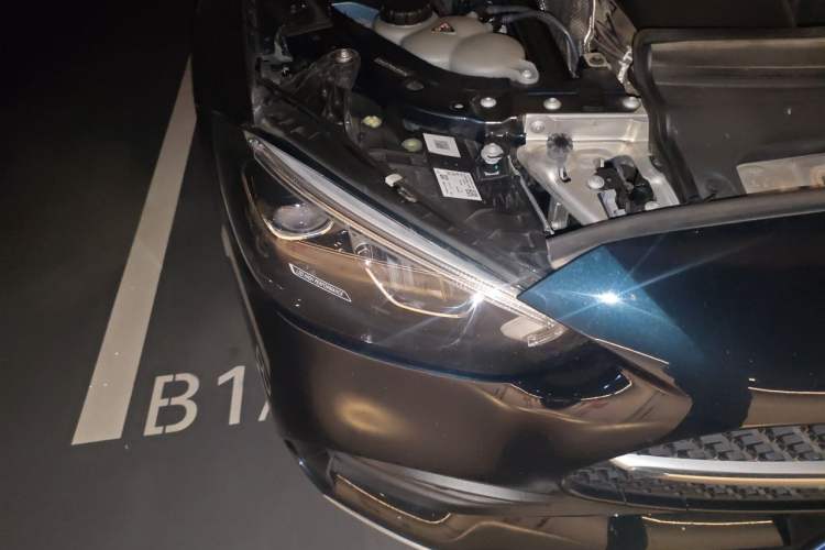 Used Mercedes-Benz C-Class 2022 C 260 L Sport Edition Right Front Headlight