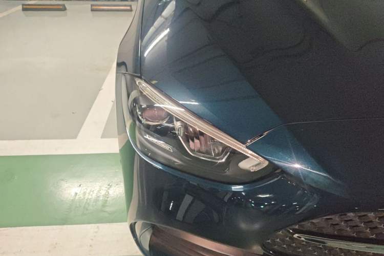 Used Mercedes-Benz C-Class 2022 C 260 L Obsidian Night Sport Edition Right Front Headlight