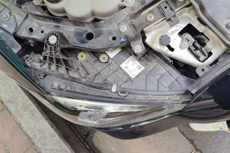 Used Mercedes-Benz C-Class 2022 Restyled C 200 L Sport Edition Right Front Headlight