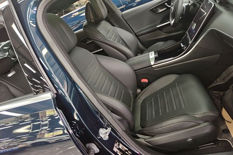 Used Mercedes-Benz C-Class 2022 C 200 L Sport Edition Right Front Seat