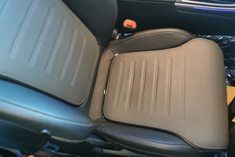 Used Mercedes-Benz C-Class 2022 C 260 L Sport Edition Right Front Seat