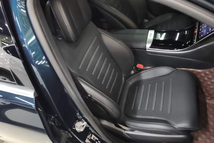 Used Mercedes-Benz C-Class 2022 C 260 L Sport Edition Right Front Seat