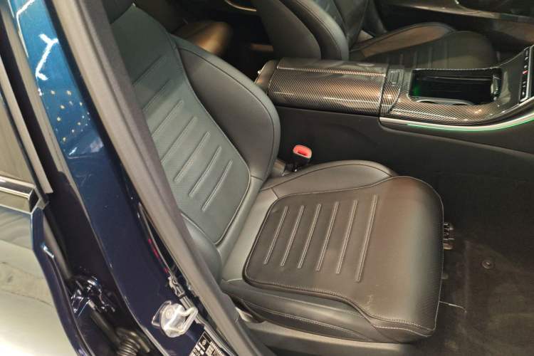 Used Mercedes-Benz C-Class 2022 Revised C 260 L Starry Night Sport Edition Right Front Seat