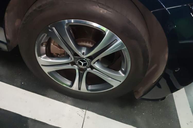 Used Mercedes-Benz C-Class 2022 Restyled C 200 L Sport Edition Right Front Wheel Hub