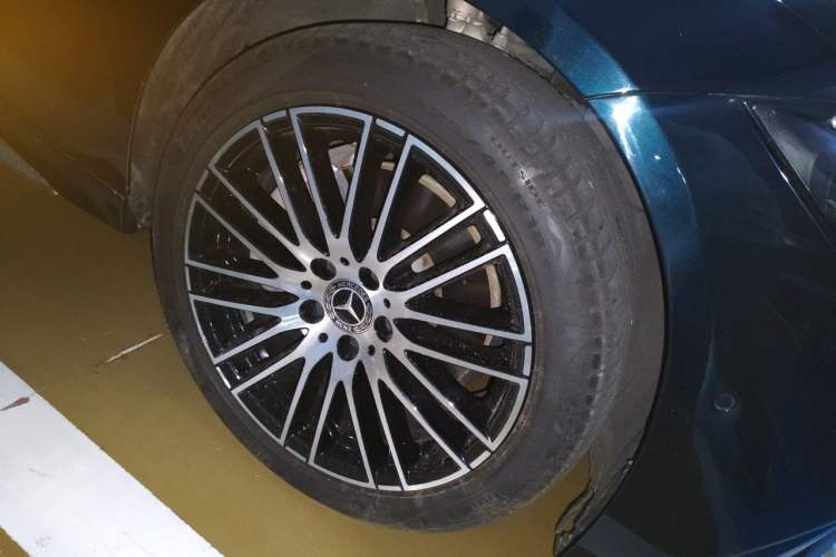 Used Mercedes-Benz C-Class 2022 C 260 L Sport Edition Right Front Wheel Hub
