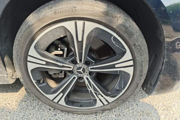Used Mercedes-Benz C-Class 2022 C 260 L Obsidian Night Sport Edition Right Front Wheel Hub