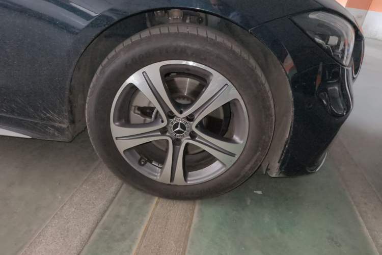 Used Mercedes-Benz C-Class 2022 C 200 L Sport Edition Right Front Wheel Hub