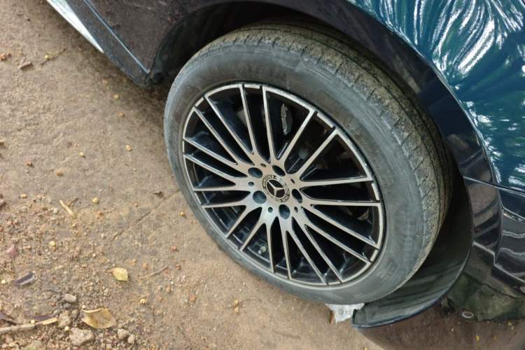 Used Mercedes-Benz C-Class 2022 Restyled C 260 L Sport Edition Right Front Wheel Hub