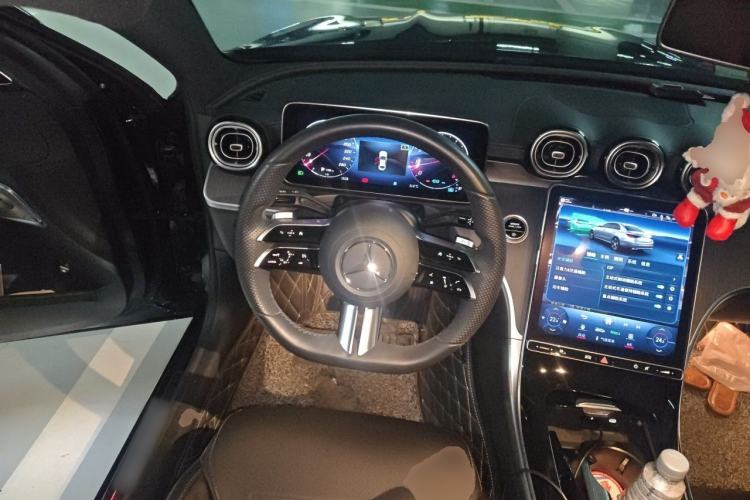 Used Mercedes-Benz C-Class 2022 C 260 L Obsidian Night Sport Edition Steering Wheel