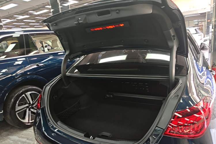 Used Mercedes-Benz C-Class 2022 C 200 L Sport Edition Trunk