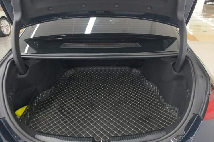 Used Mercedes-Benz C-Class 2022 Restyled C 260 L Sport Edition Trunk