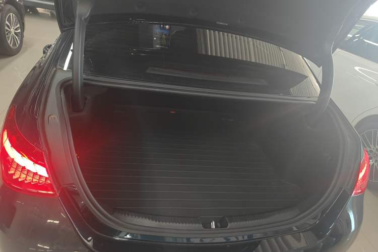 Used Mercedes-Benz C-Class 2022 C 200 L Sport Edition Trunk