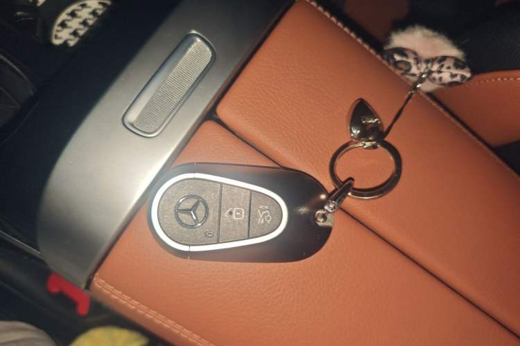 Used Mercedes-Benz C-Class 2022 C 260 L Sport Edition Vehicle Key