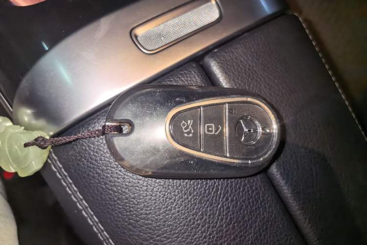 Used Mercedes-Benz C-Class 2022 C 260 L Sport Edition Vehicle Key