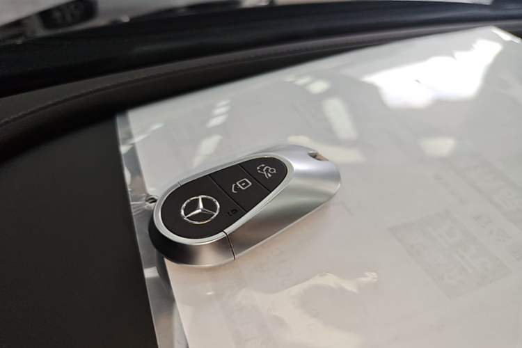 Used Mercedes-Benz C-Class 2022 C 200 L Sport Edition Vehicle Key