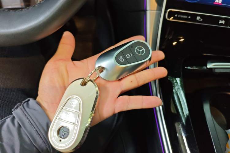 Used Mercedes-Benz C-Class 2022 Restyled C 260 L Sport Edition Vehicle Key