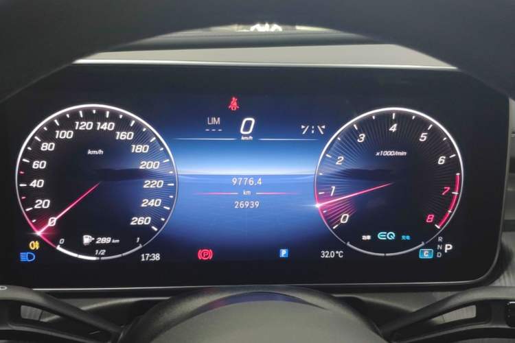 Used Mercedes-Benz C-Class 2022 Restyled C 260 L Sport Edition Instrument Cluster
