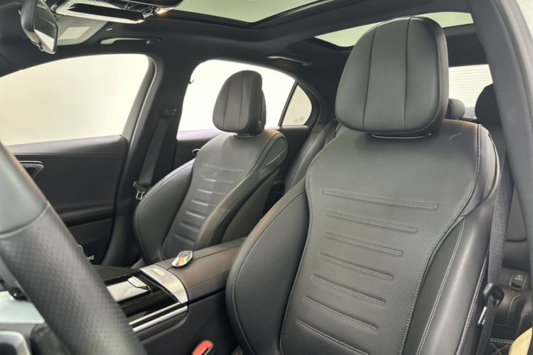Used Mercedes-Benz C-Class 2022 Restyled C 260 L Sport Edition Interior 1