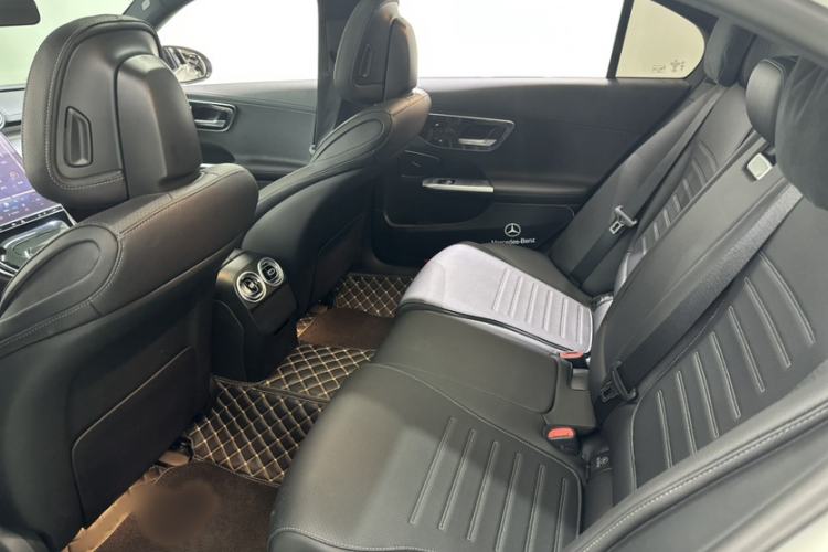 Used Mercedes-Benz C-Class 2022 Restyled C 260 L Sport Edition Interior 3