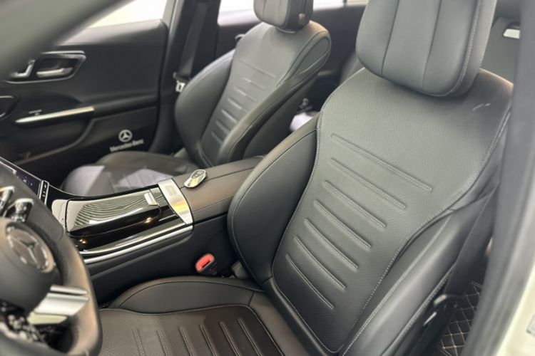 Used Mercedes-Benz C-Class 2022 Restyled C 260 L Sport Edition Interior 5