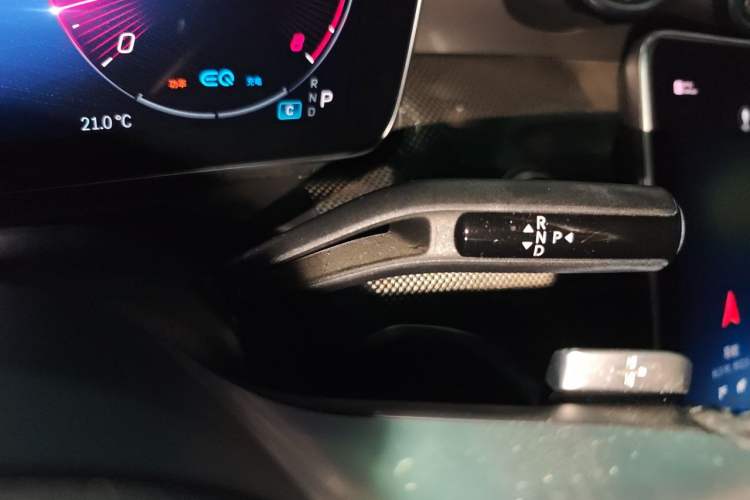Used Mercedes-Benz C-Class 2022 C 260 L Sport Edition Gear Lever