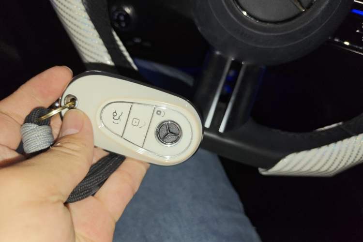 Used Mercedes-Benz C-Class 2022 C 260 L Sport Edition Vehicle Key
