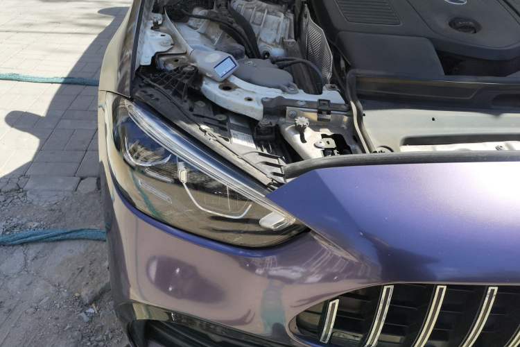 Used Mercedes-Benz C-Class 2022 Facelift C 260 L Engine Bay Right