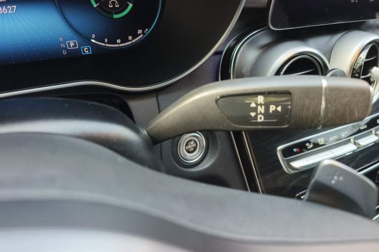 Used Mercedes-Benz C-Class 2022 Refreshed C 260 Coupe Gear Lever